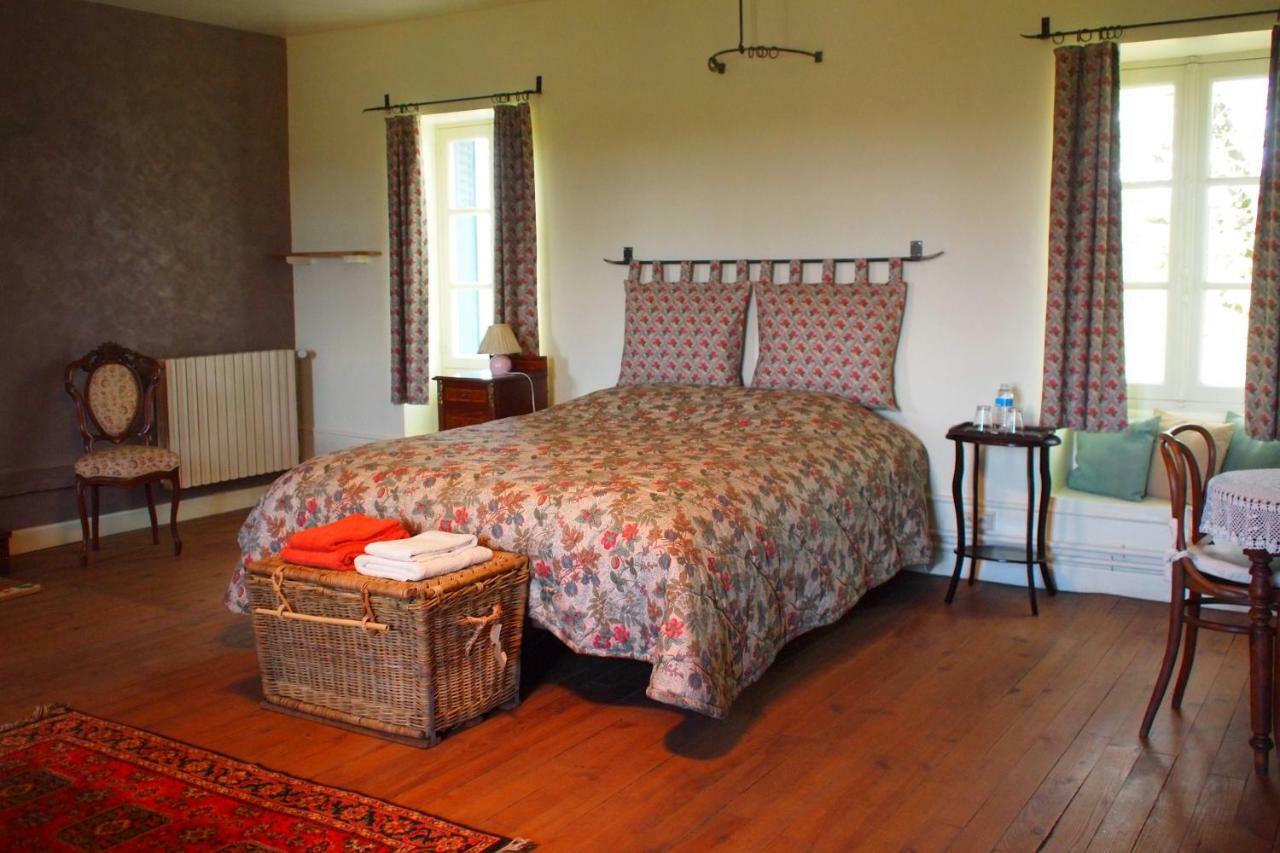 Bed and Breakfast Le Couvent De Neuviale Parisot  Экстерьер фото